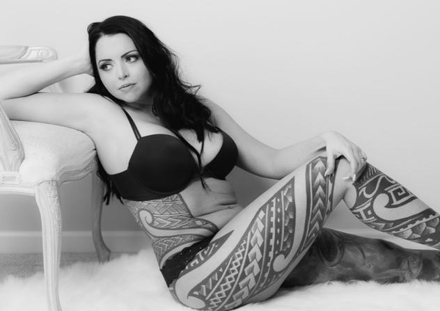 pregnancy boudoir